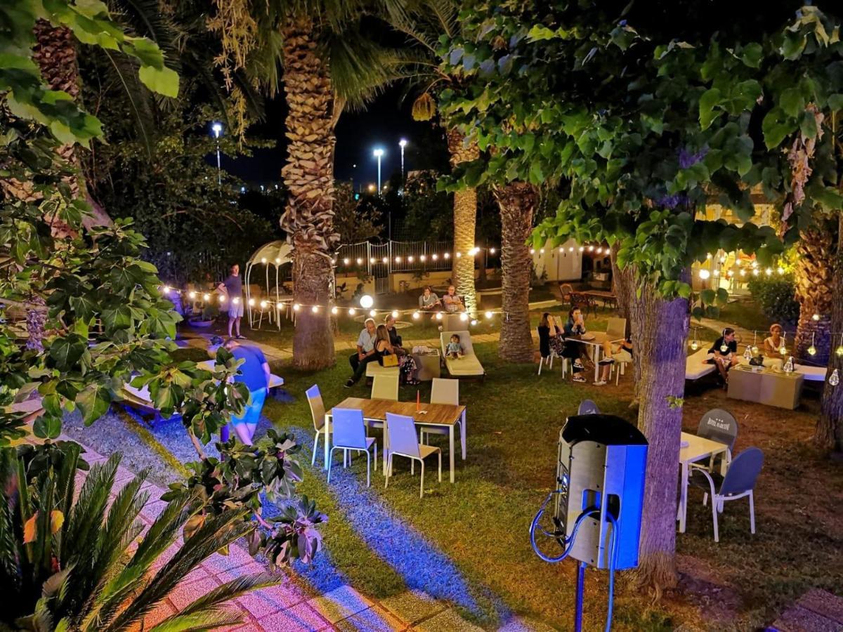 Hotel Marconi ซัน เบเนเดตโต เดล ตรอนโต ภายนอก รูปภาพ