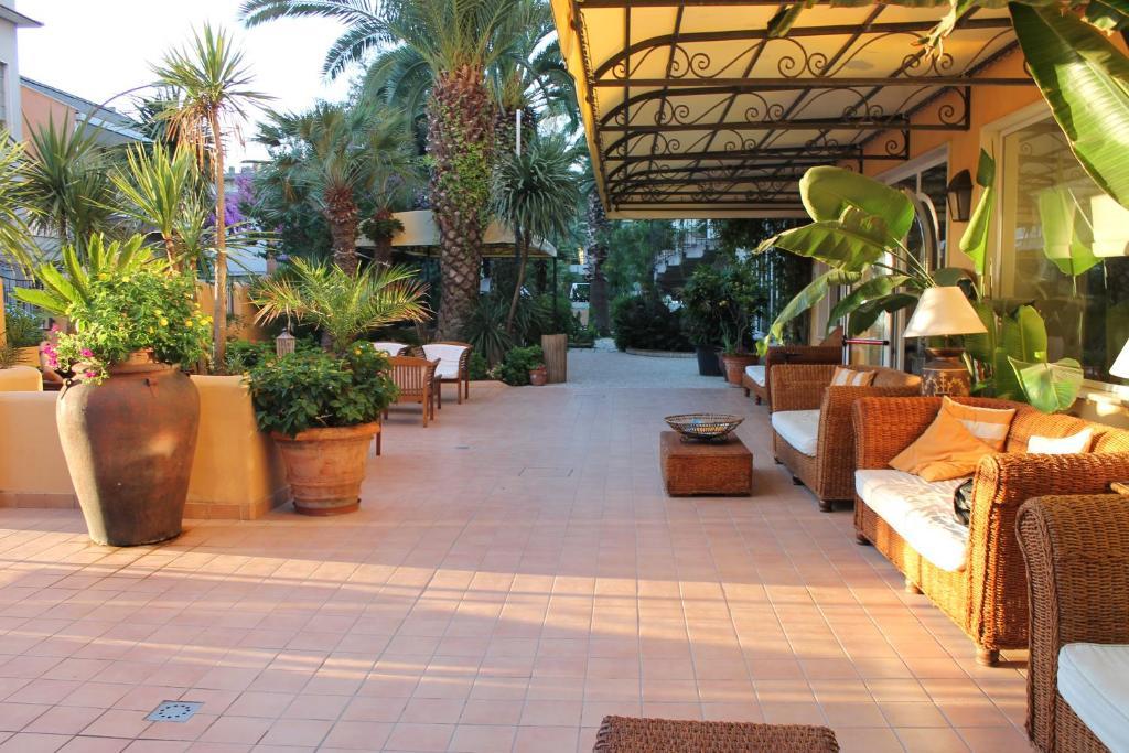 Hotel Marconi ซัน เบเนเดตโต เดล ตรอนโต ภายนอก รูปภาพ