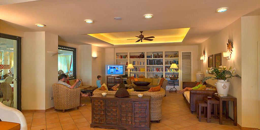 Hotel Marconi ซัน เบเนเดตโต เดล ตรอนโต ภายนอก รูปภาพ